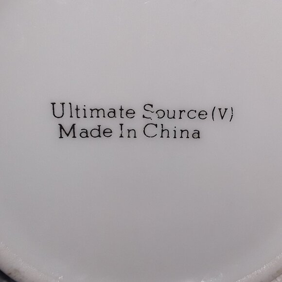 Coca Cola Mug, 1996, 4 1/2" H/2 3/4" at mouth/ 3 1/4" at base - Picture 4 of 5